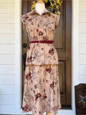‘70s Floral Two-Piece Beige Midi Set with Burgundy Belt